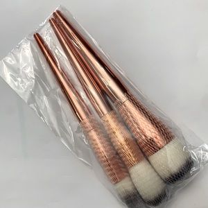 Brand new Alamar makeup brush set